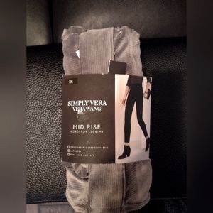 Vera Wang Corduroy Mid Rise 2x leggings NWT